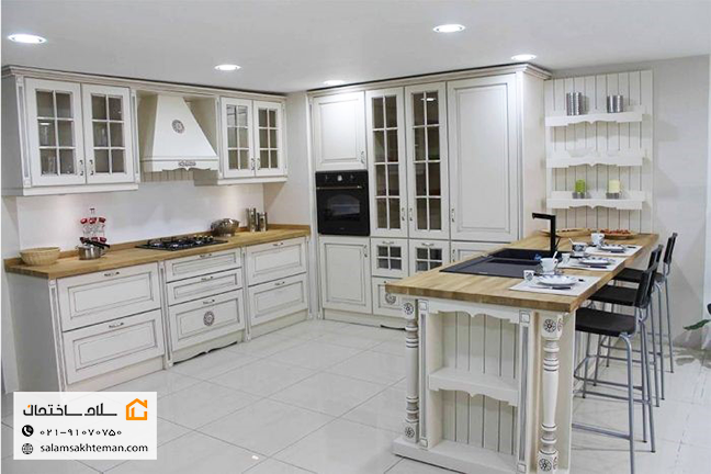کابینت و جزیره چوبی سفید کلاسیک