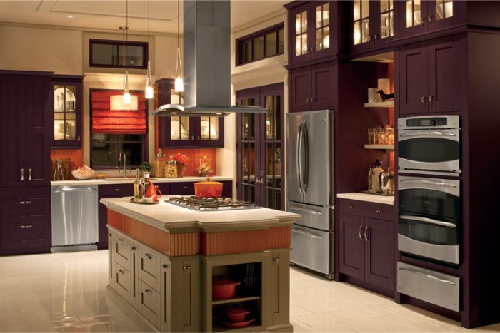 کابینت جزیره رنگ بنفش و سفید