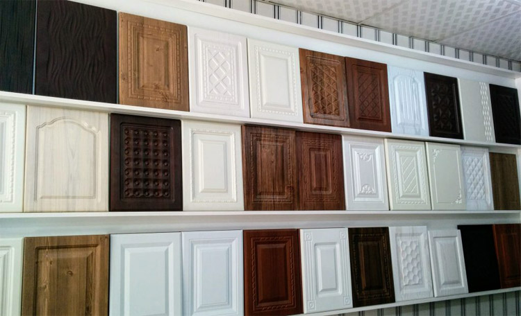 درب کابینت ممبران، طرح لاکچری و کلاسیک برای آشپزخانه با کابینت ممبران