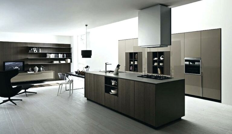 کابینت اروپایی کرمی با دربهای طوسی