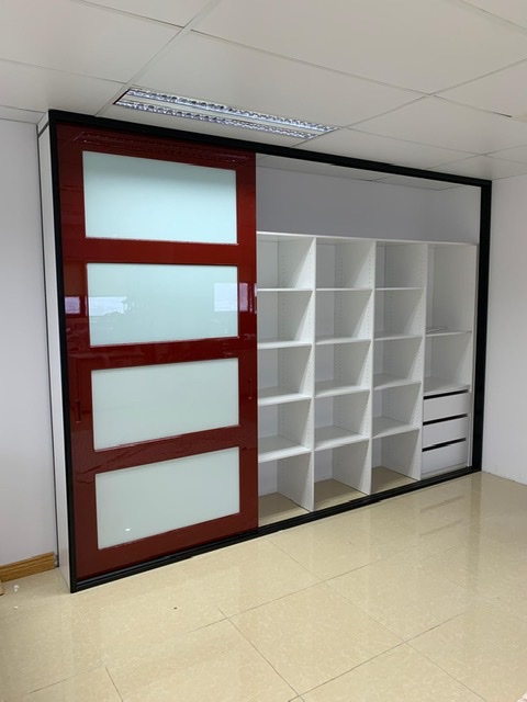 رنگ پلی اورتان در کابینت (1)