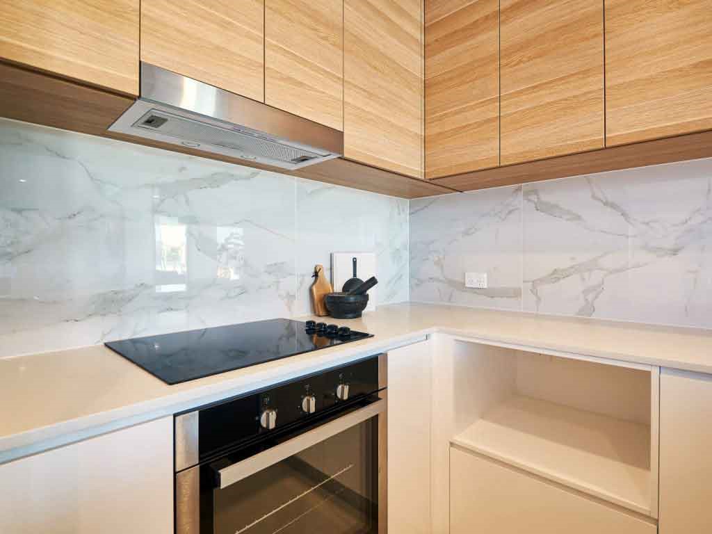 قیمت شیشه بین کابینتی (2)