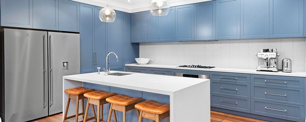 عکس کابینت پلی اورتان آبی روشن