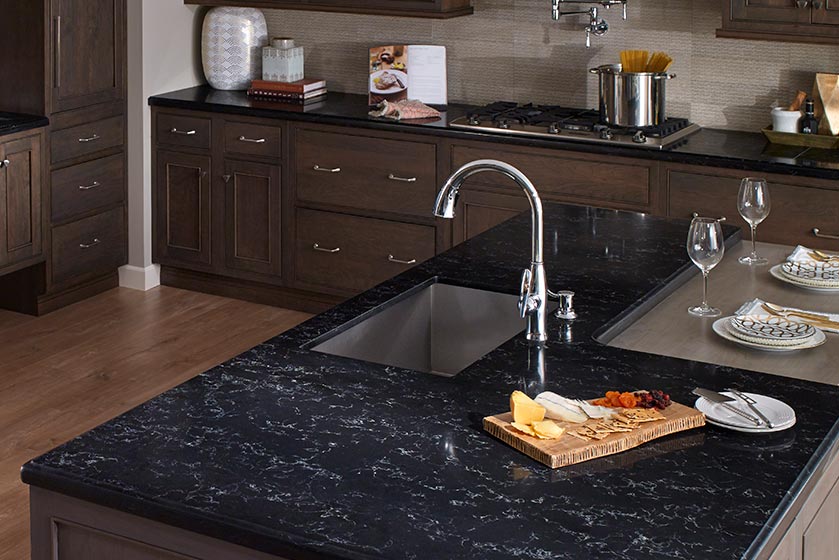 صفحه کابینت سنگ مصنوعی کورین مشکی با طرح سفید