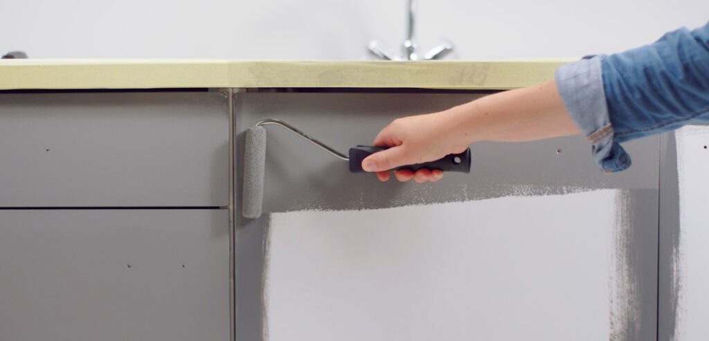 مراحل، ابزارها و نکات ضروری رنگ کردن کابینت فلزی