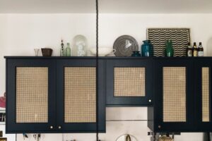 کابینت درب حصیری مشکی کرمی