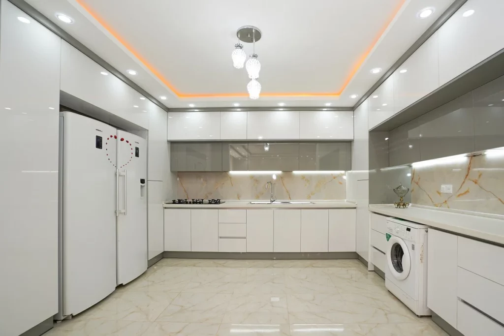 کابینت هایگلاس با ورق هایگلاس کینگ گلاس