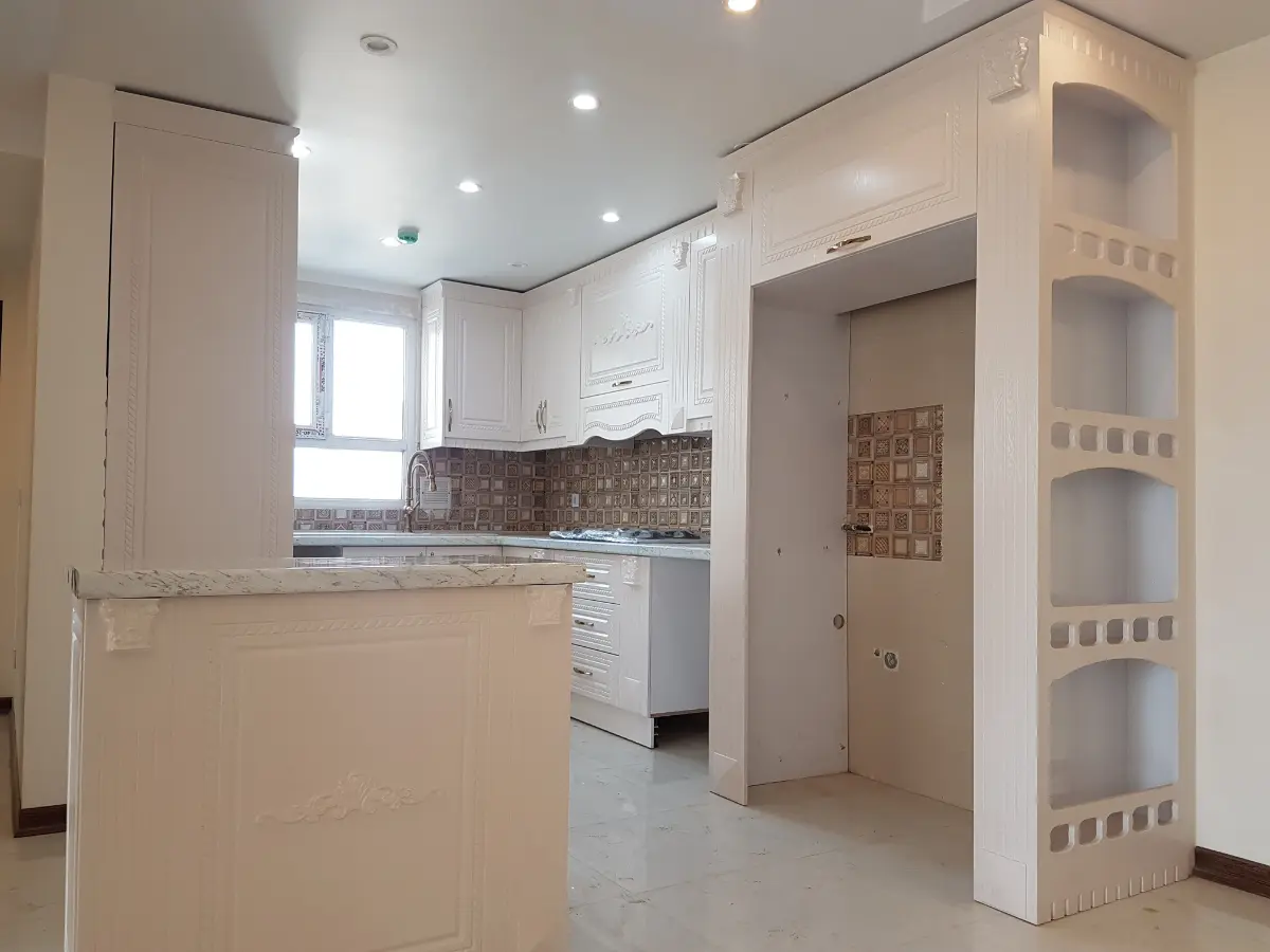 کابینت ممبران سفید براق