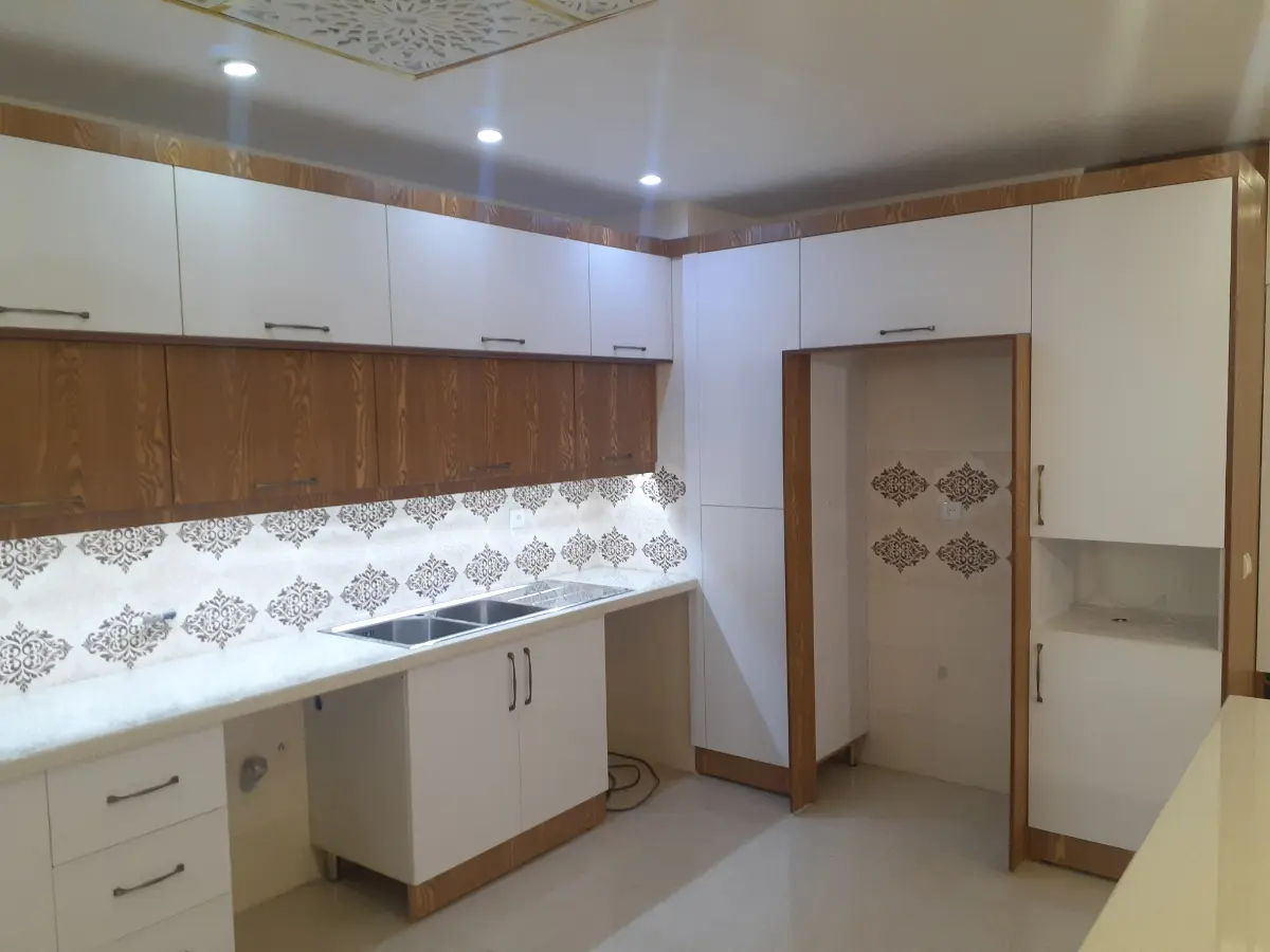 کابینت پلکانی ام دی اف سفید قهوهای مدرن