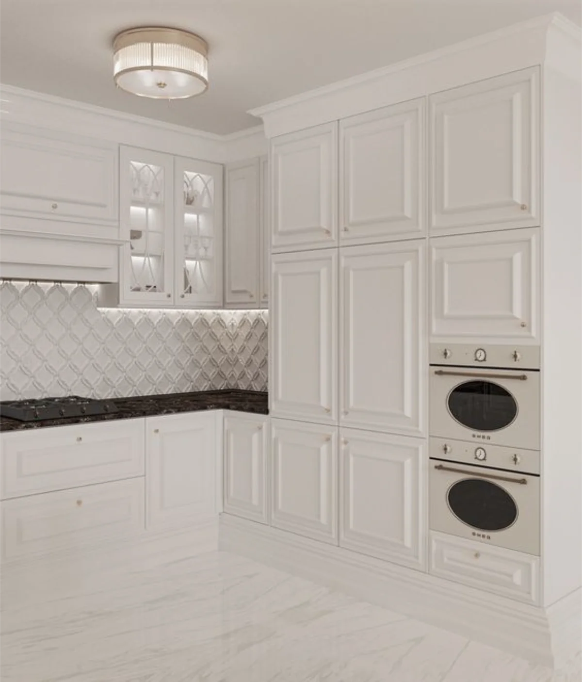 کابینت نئوکلاسیک سفید با دستگیرههای گرد طلایی و صفحه بین کابینتی فومی